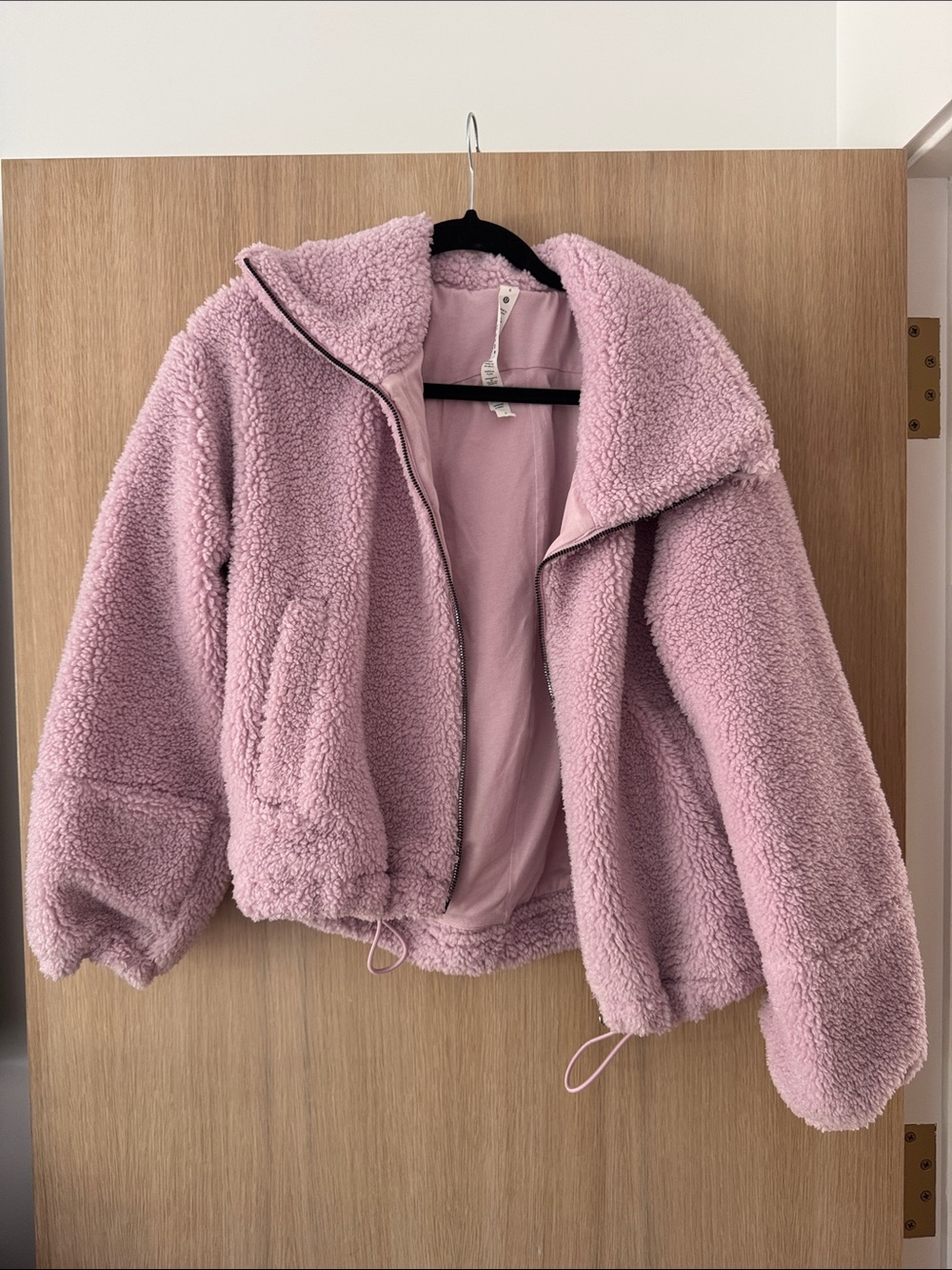 Lululemon puffy jacket. Size 6. Pink